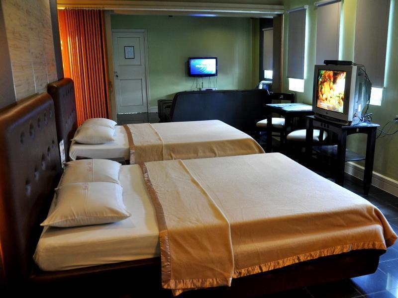 Jardin De Rosal Hotel Pasig City Exterior foto